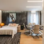 Terrazza D'oro - Large Terrace And Free Parking Apartment