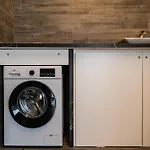 Terrazza D'oro - Large Terrace And Free Parking Apartment