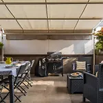 Apartment Terrazza D'oro - Large Terrace And Free Parking Modena