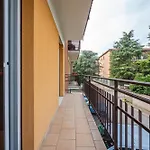 Terrazza D'oro - Large Terrace And Free Parking Modena