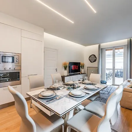 Apartment Terrazza D'oro - Large Terrace And Free Parking