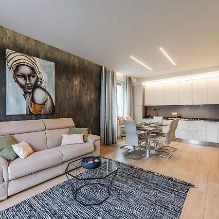 Terrazza D'oro - Large Terrace And Free Parking Apartment *