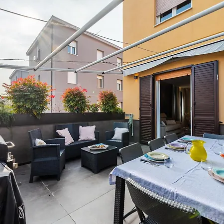 Terrazza D'oro - Large Terrace And Free Parking *