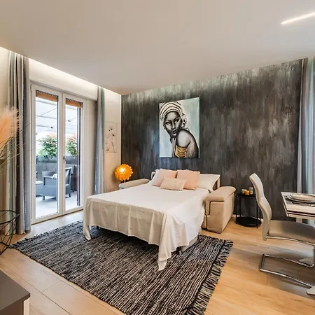Apartment Terrazza D'oro - Large Terrace And Free Parking