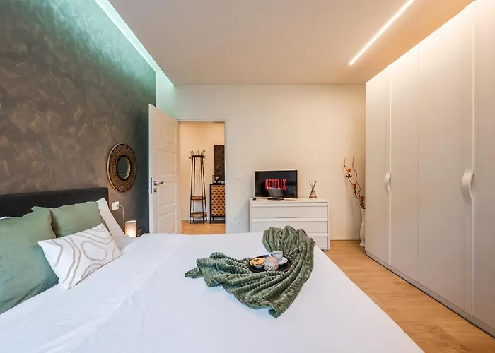 Terrazza D'oro - Large Terrace And Free Parking Apartment *