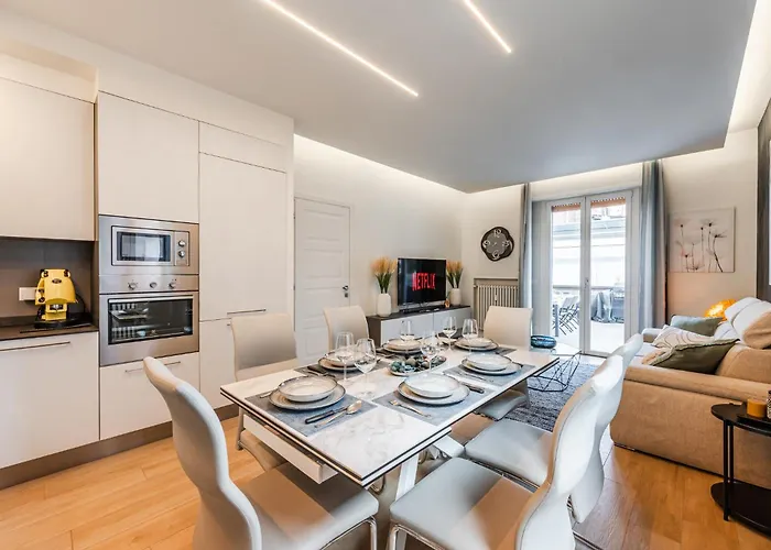 Apartment Terrazza D'oro - Large Terrace And Free Parking