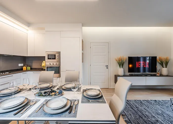 Terrazza D'oro - Large Terrace And Free Parking * Modena