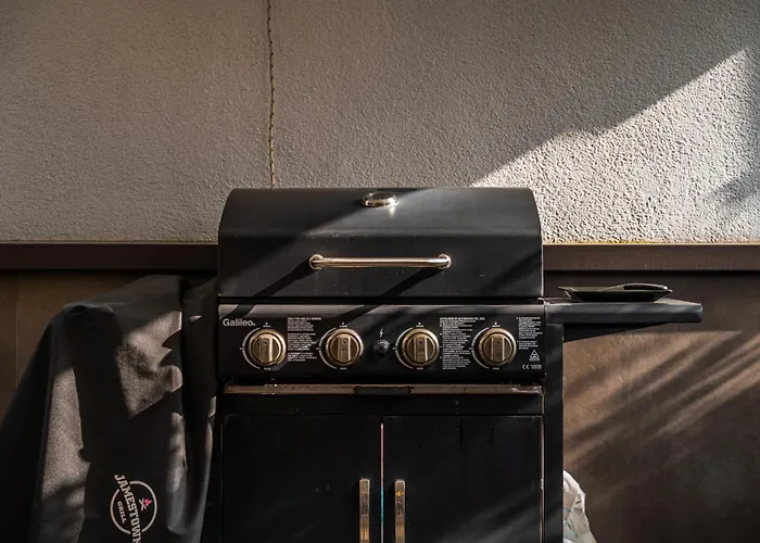 Apartment Terrazza D'oro - Large Terrace And Free Parking Modena