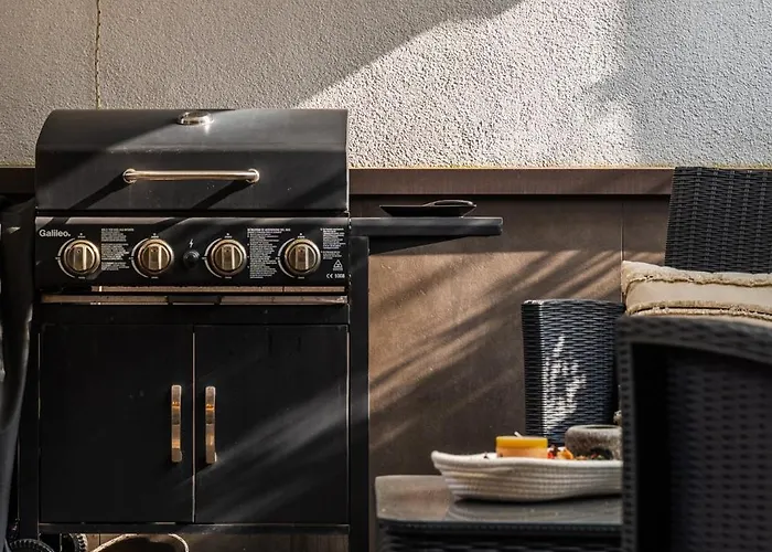 Terrazza D'oro - Large Terrace And Free Parking *