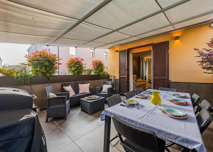 Terrazza D'oro - Large Terrace And Free Parking Modena