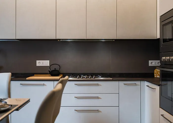 Terrazza D'oro - Large Terrace And Free Parking *