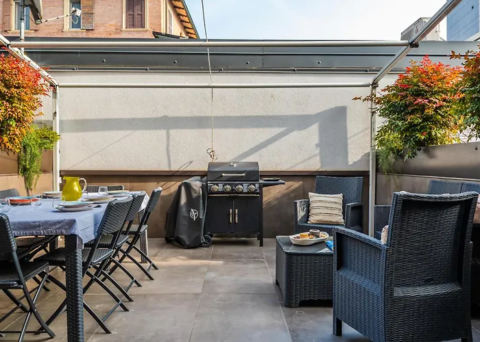 Terrazza D'oro - Large Terrace And Free Parking * Modena